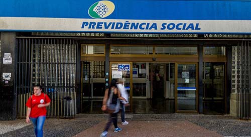 Entenda como fica a regra para aposentadoria integral em 2019