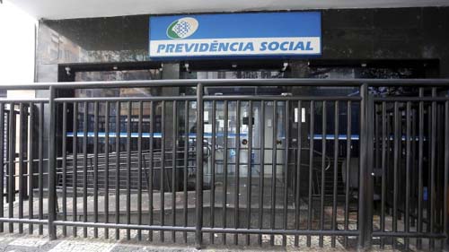 Golpe contra aposentados do INSS: entidade alerta sobre falso depósito antecipado para recebimento de precatórios e RPVs