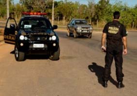 Polícia