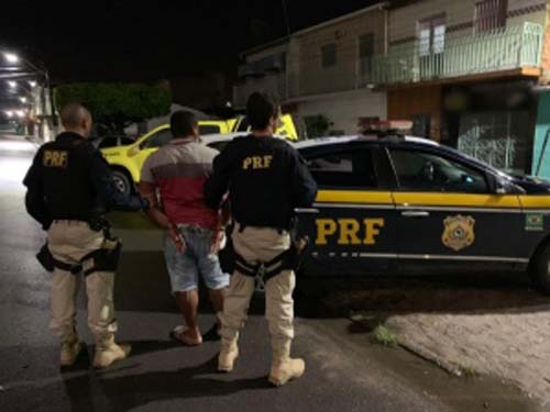 Acusado de homicídio no Piauí é preso pela PRF em São Miguel dos Campos