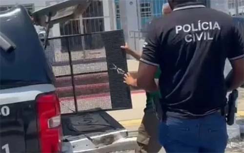 Homem é preso em flagrante por falsificação de documentos e estelionato em cartório de Marechal Deodoro