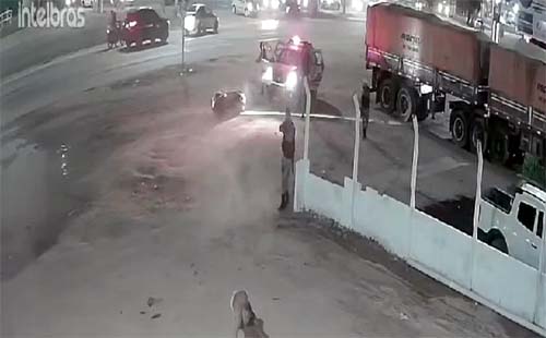 Suspeito de roubar moto e celular é morto por PMs em Maceió