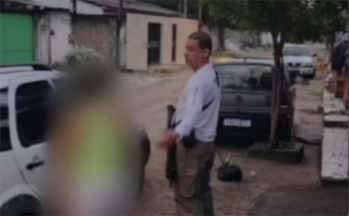 PC prende mulher suspeita de golpear com uma peixeira a atual esposa do seu ex-marido