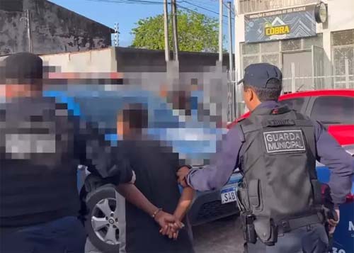 Suspeito é preso após esfaquear enfermeira em frente ao Hospital Portugal Ramalho