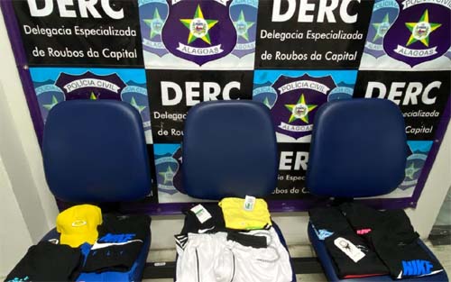 Durante prisão por tráfico, acusado confessa roubo de loja