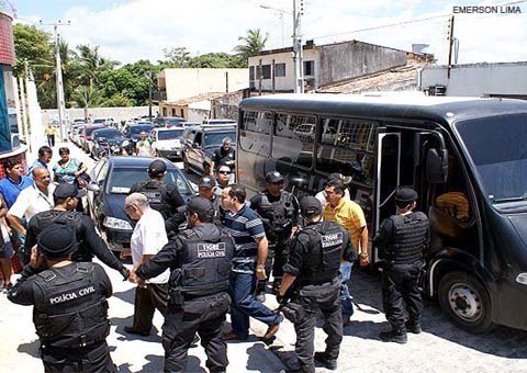 Onze são condenados, entre eles ex-procurador e primeira-dama