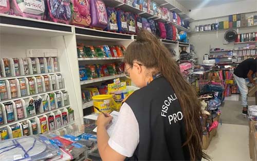 Material escolar sofre aumento de 15% para o ano letivo de 2023; confira lista 
