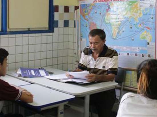 Problemas físicos e psicológicos têm afastado professores das salas de aula em Alagoas