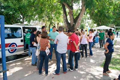 Professores da Ufal realizam assembleia no primeiro dia da greve