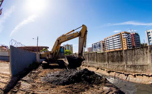 Renasce Salgadinho: prefeitura inicia intervenções no Riacho Águas Férreas