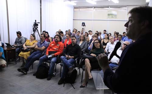 Protestos marcam audiência contra instalação de terminal químico no Porto de Maceió