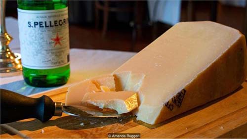 Queijo Parmigiano Reggiano: Conheça o alimento 'perfeito' produzido há séculos na Itália