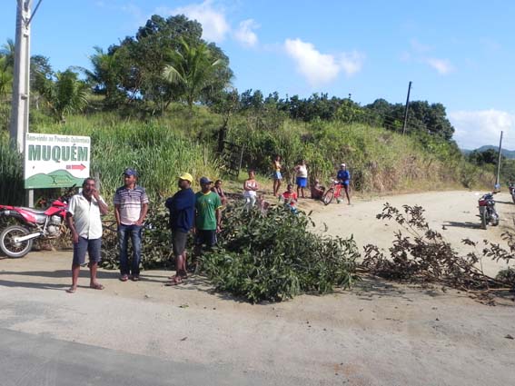 Quilombolas do Muquem na zona rural de União bloqueiam AL-205