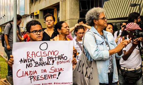 Escolas e famílias devem estar engajadas no combate ao racismo