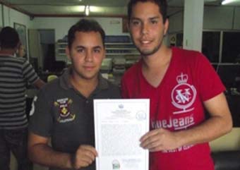 Casal homossexual celebra oficialização da união estável em Arapiraca