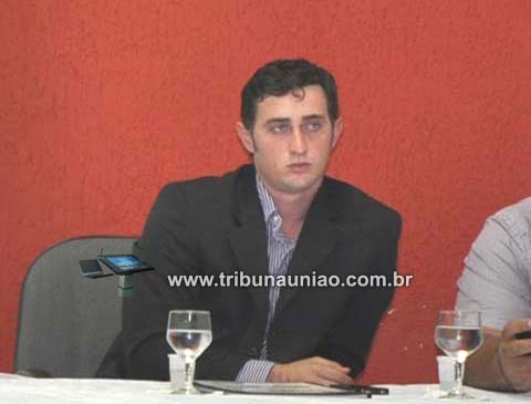 Vereador Raphael Pedrosa esclarece prisões proximas de sua residencia