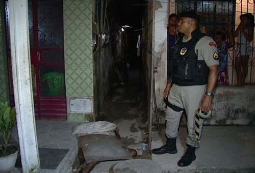 Adolescente é executado quando chegava à casa da namorada