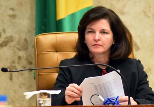 Procuradores da Lava-Jato na PGR entregam cargos em protesto contra Dodge