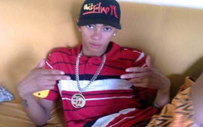 Família pede ajuda para encontrar jovem levado por supostos policiais