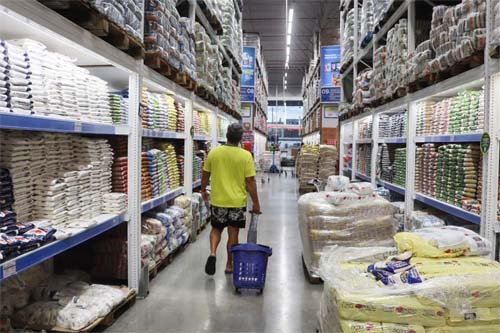 Estados já adotam redução de ICMS na cesta básica, esvaziando apelo do governo