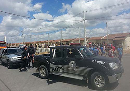 Reintegração de posse retira 90 famílias em Rio Largo 