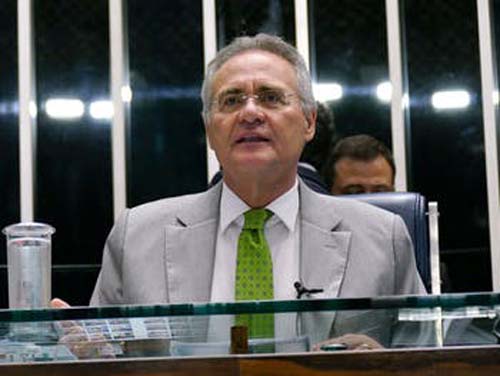 Renan Calheiros quer liderar oposição a Bolsonaro desde o início, diz blog