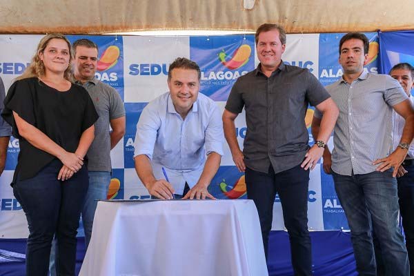 Após Jequiá da Praia, Pró-Estrada já cobre todas as cidades do Litoral Sul de AL