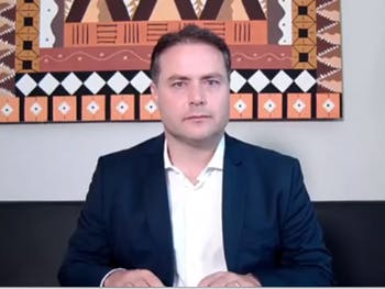 2019: “Para reduzir despesas é só contratar pessoas que sejam necessárias”, afirma Renan Filho