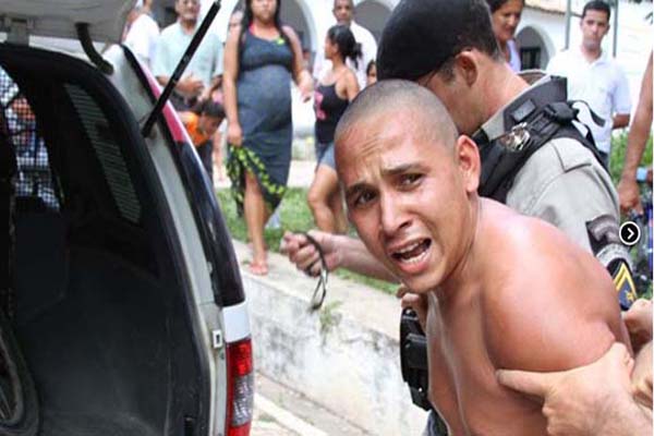 Pai é flagrado abusando da filha de 2 anos em Bebedouro 