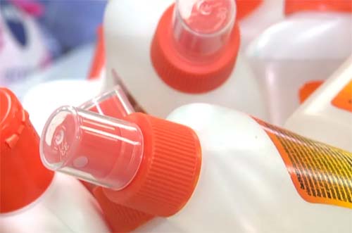 Qual o melhor repelente contra dengue? Anvisa e dermatologista explicam