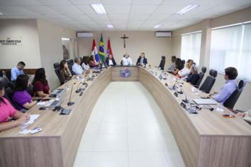 Fevereiro Roxo: especialista alerta sobre fatores de risco e prevenção do Alzheimer