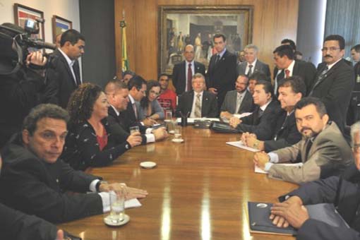 PEC que institui piso nacional para policiais não será votada agora