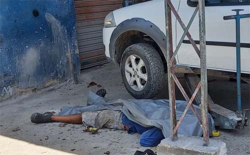 Mêcanico é assassinado em frente a oficina na Serraria