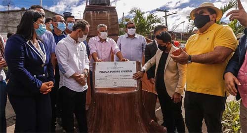Após reforma, praça de Rio Largo se torna cartão postal da cidade