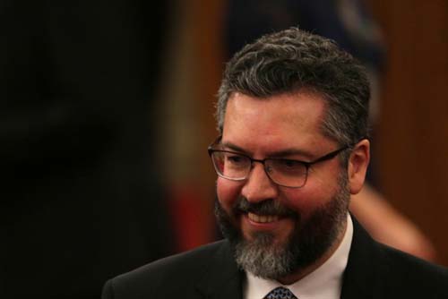 Futuro ministro do Itamaraty diz que Maduro não foi convidado para posse de Bolsonaro