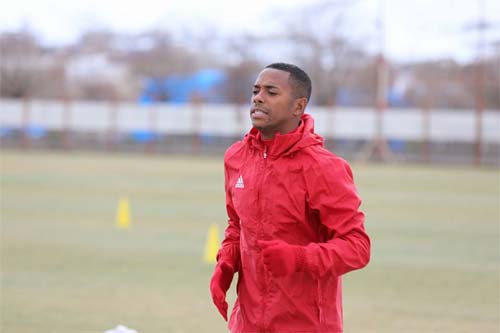 Justiça italiana pede ao Brasil extradição de Robinho, condenado em última instância por estupro