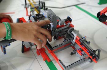 Estudantes alagoanos representam o Brasil em torneio internacional de robótica