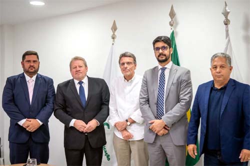 União dos Palmares e mais 2 municipios alagoanos poderá ganhar uma Rádio Educativa FM afirma Robson Calheiros presidente do IZP