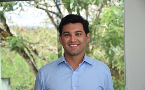 Ex-prefeito atropela mandatária e anuncia cancelamento do carnaval em cidade de AL