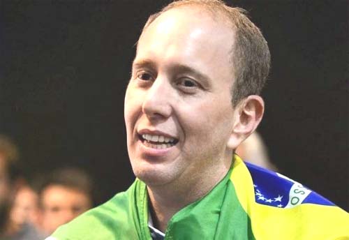 PF cumpre mandado na casa do prefeito de Sorocaba por suspeita de desvio de recursos da saúde