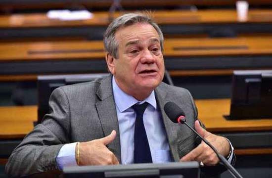 Lessa ignora decisão judicial e continua campanha: “Vão ter que me engolir”