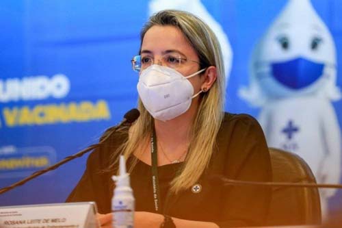 Ministério da Saúde garante ter vacina para terceira dose de idosos