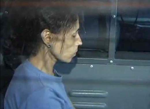 Palmarina que deixou filha em lixo é suspeita de abandonar 3 crianças 