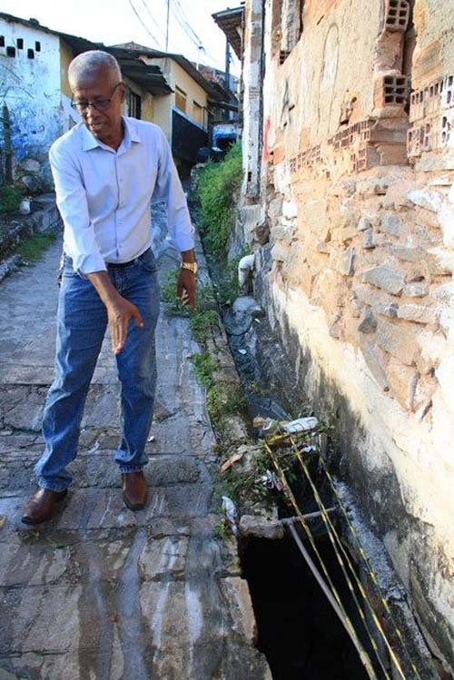 Moradores do Mutange cobram ações após cratera