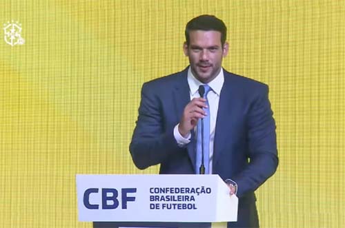 Samir Xaud é eleito presidente da CBF com 103 votos e mandato até 2029