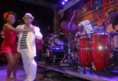 No Dia Nacional do Samba, sambistas e acadêmicos debatem rumos do ritmo 