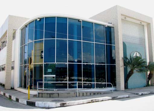 Centro Médico da Unimed é alvo de assalto em São Miguel dos Campos