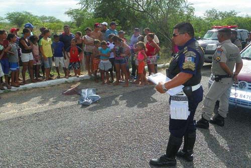 Menina de três anos de idade morre atropelada na AL-220 em Delmiro Gouveia