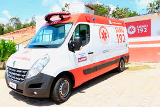 Homem é baleado no pescoço no bairro da Santa Lúcia