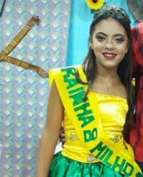 ovem desaparece depois de chegar do colégio em Mar Vermelho